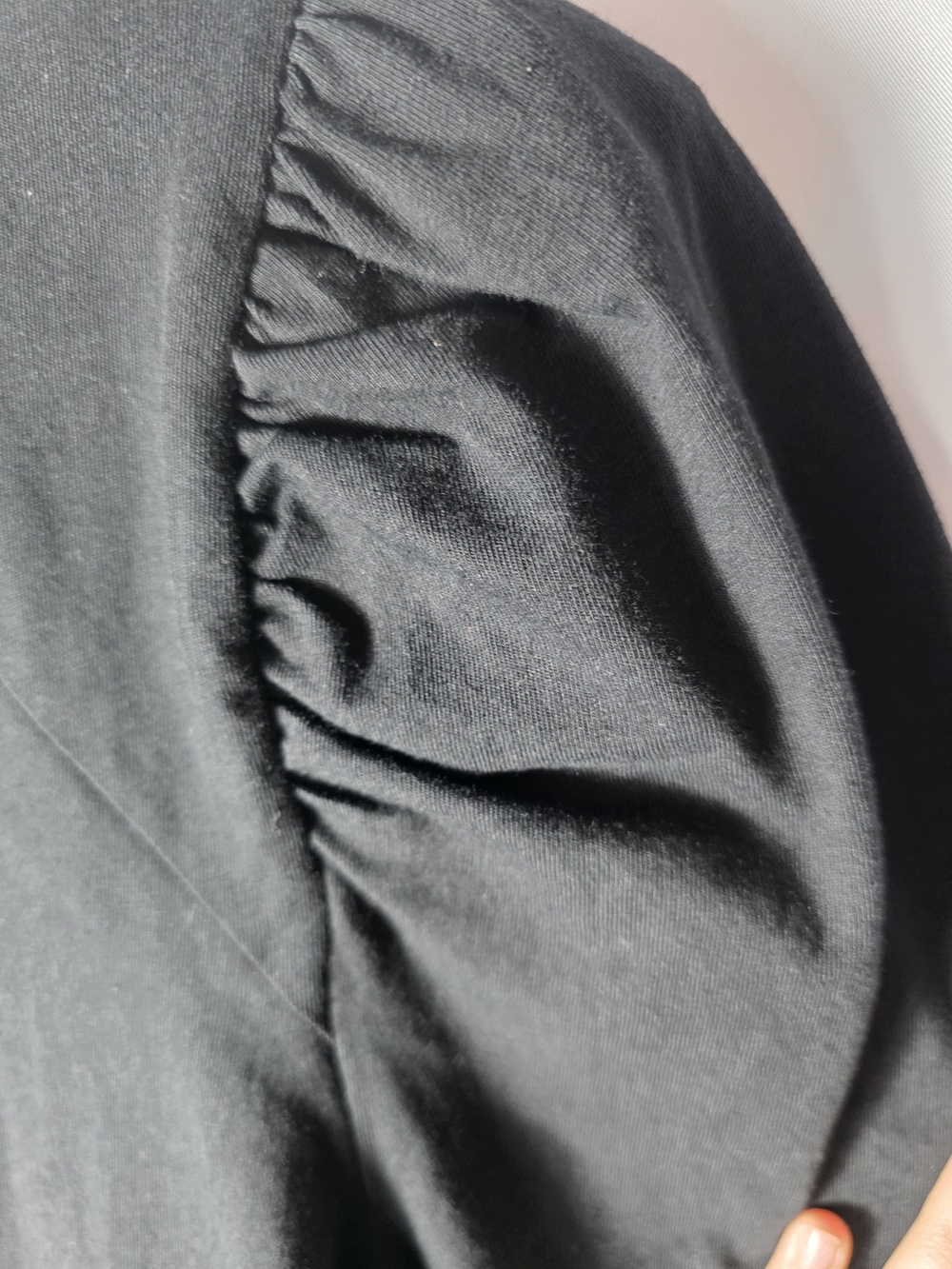 Express Black Long Sleeve Top with Puff Shoulders XL NEW Work Wear - Picture 5 of 5